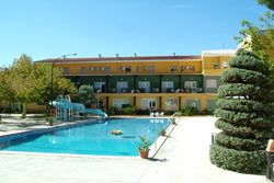 Piscina del hotel